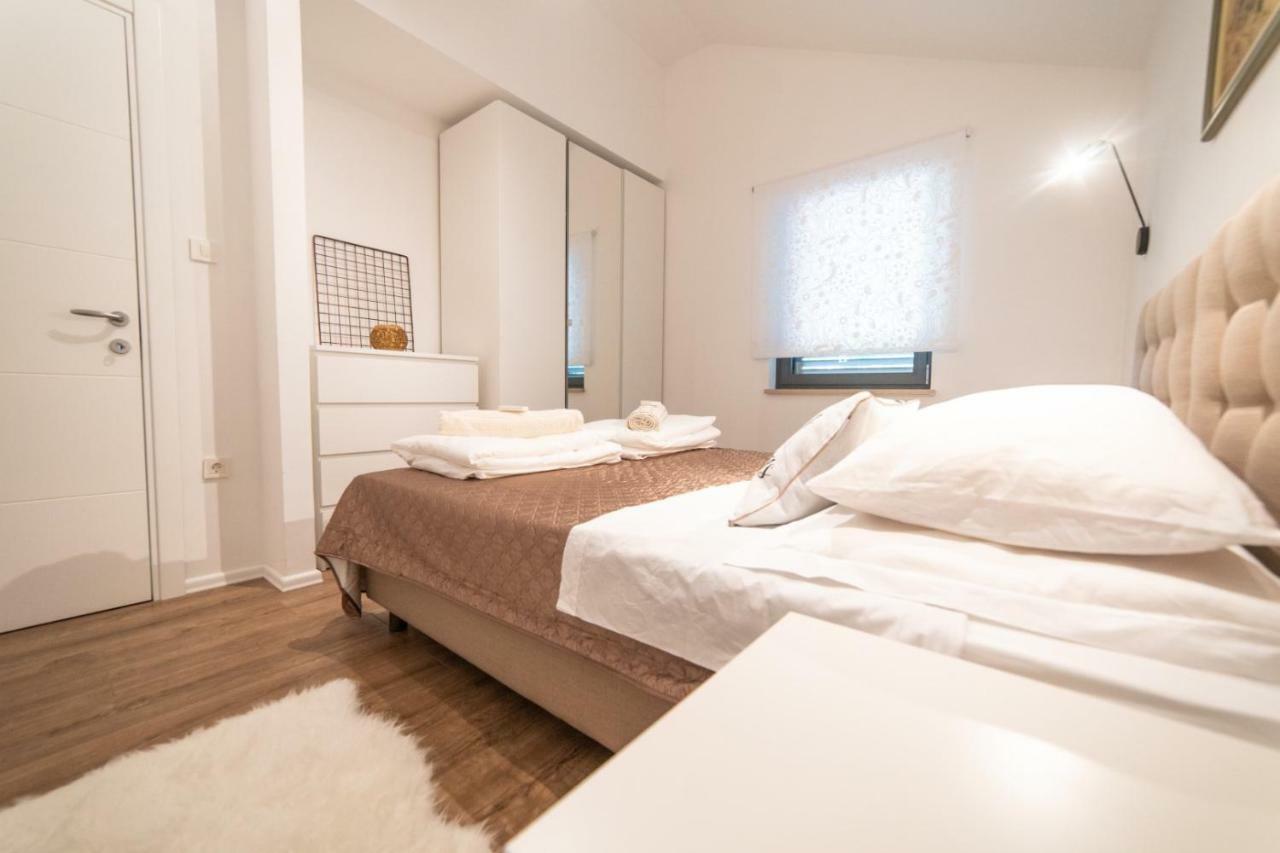 Apartmani D & J Орашац Экстерьер фото